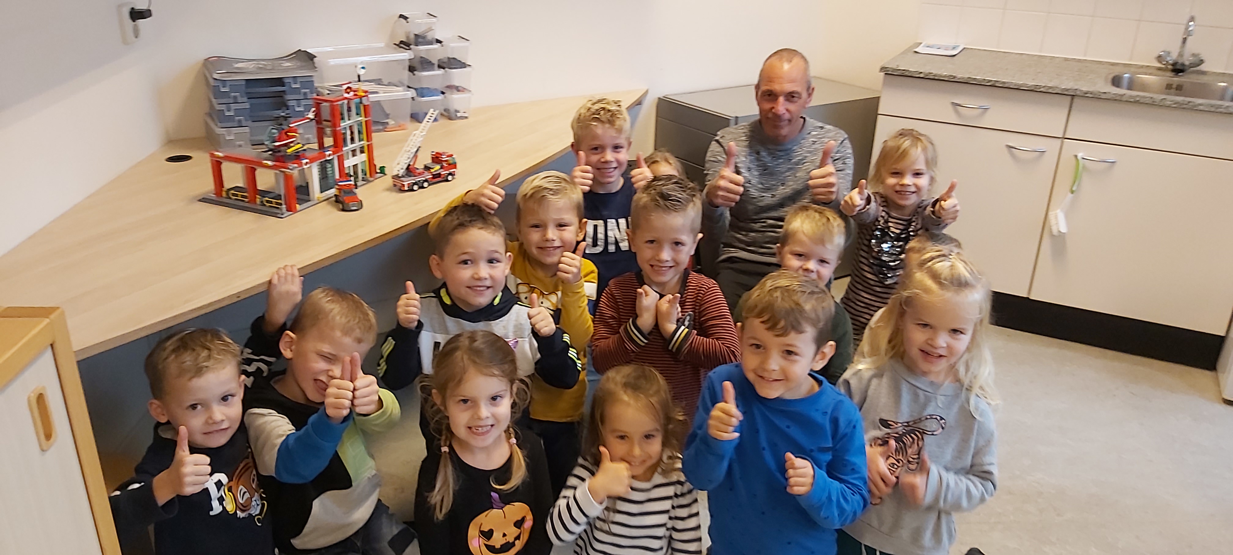 Technisch lego en project de ruimte 